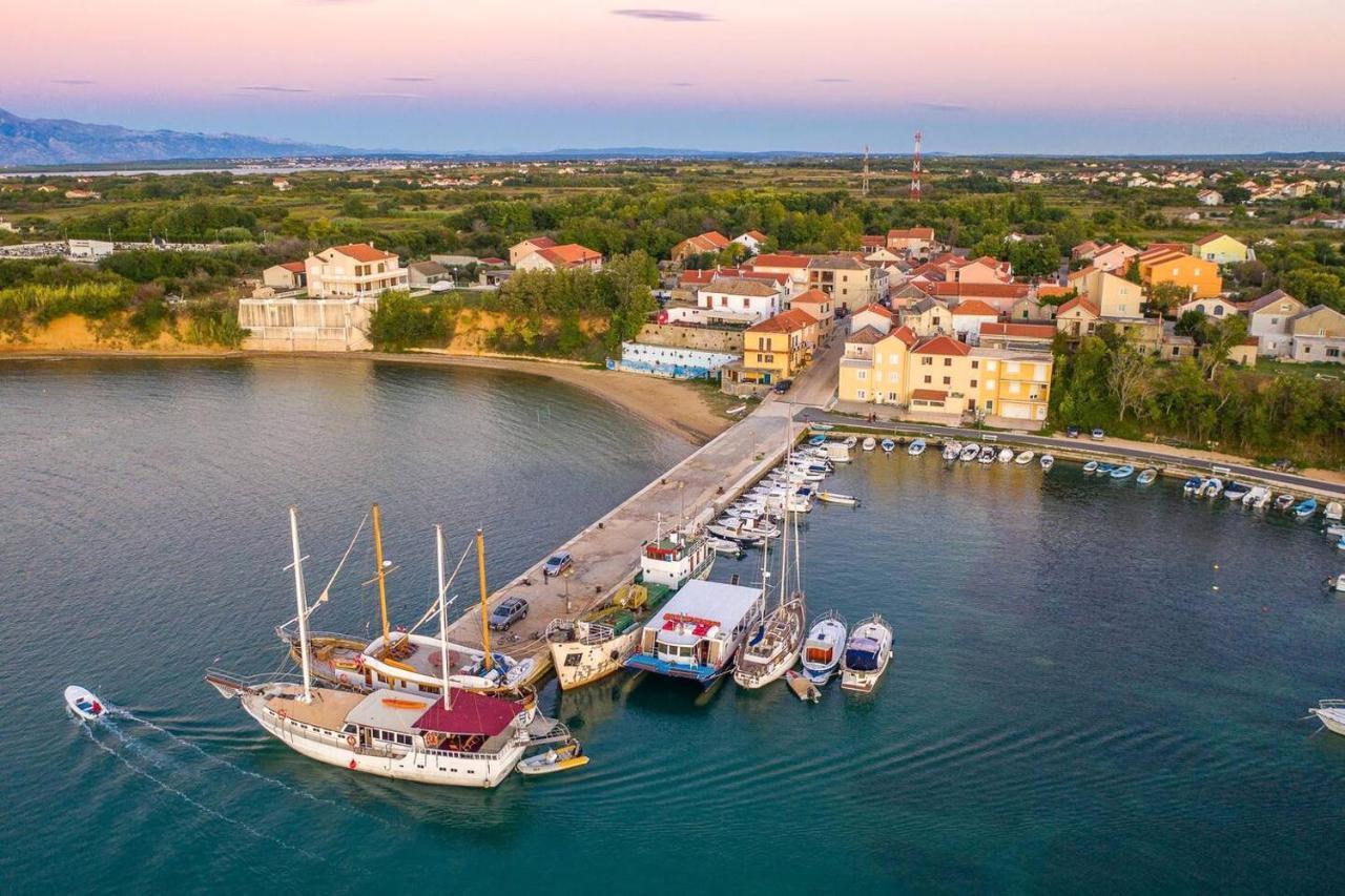 Apartments For Families With Children Privlaka, Zadar - 5747 Zewnętrze zdjęcie
