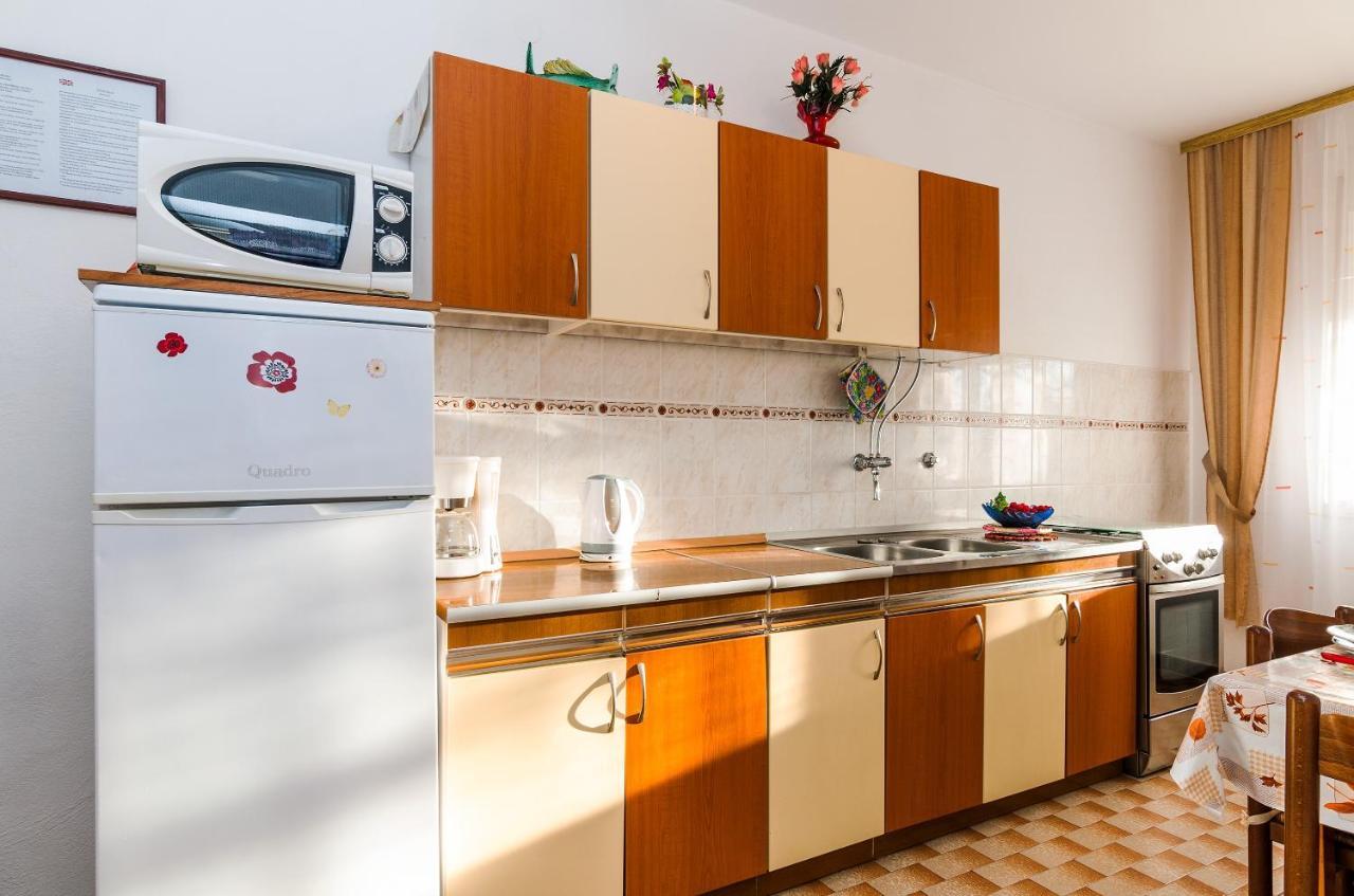 Apartments For Families With Children Privlaka, Zadar - 5747 Zewnętrze zdjęcie
