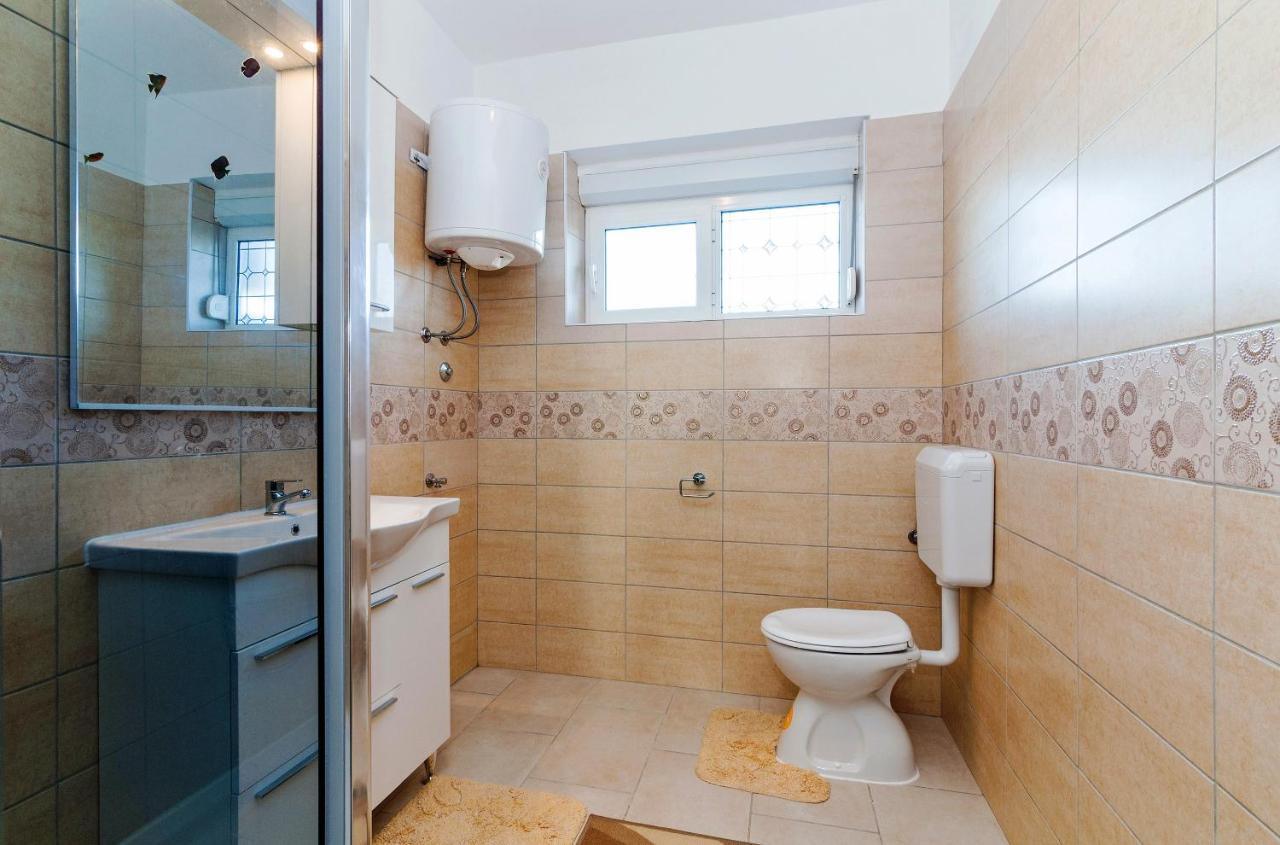 Apartments For Families With Children Privlaka, Zadar - 5747 Zewnętrze zdjęcie
