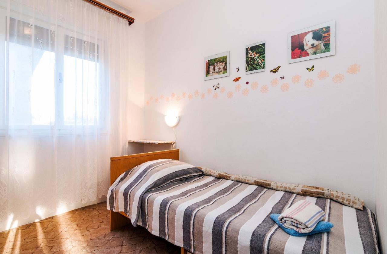 Apartments For Families With Children Privlaka, Zadar - 5747 Zewnętrze zdjęcie